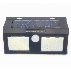Аккумуляторный светодиодный светильник настенный над дверью PIR Original 40 LED с солнечной батареей и датчиком движения
