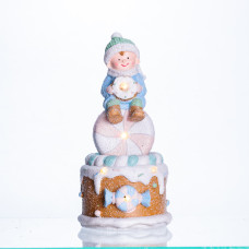 Новорічна декоративна фігурка з підсвіткою 10.5×10.5×20.5 см Новорічний декор Дитина на 