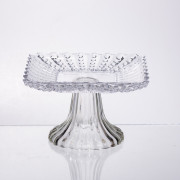 Тортівниця скляна квадратна на ніжці, 16×16 см 64486-17 (LG-64486-17)